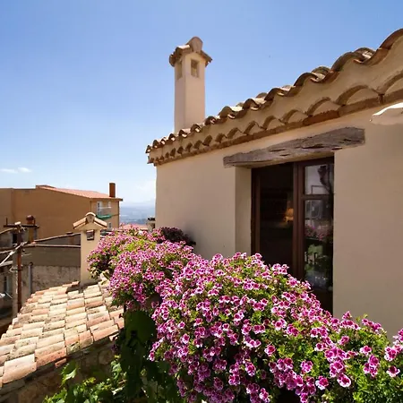 Antiche In Pietra * 包内伊