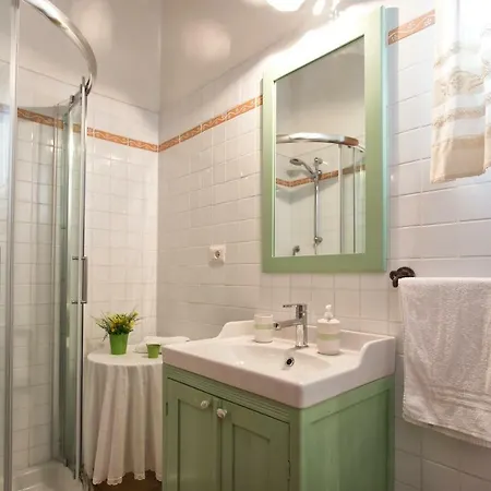 Antiche In Pietra * 包内伊