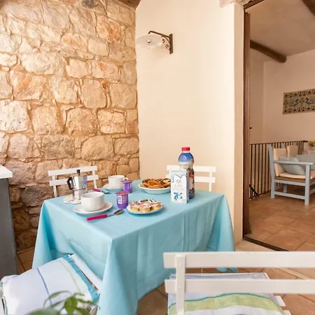 Antiche In Pietra 別荘 *