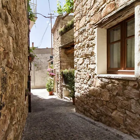 Antiche In Pietra *